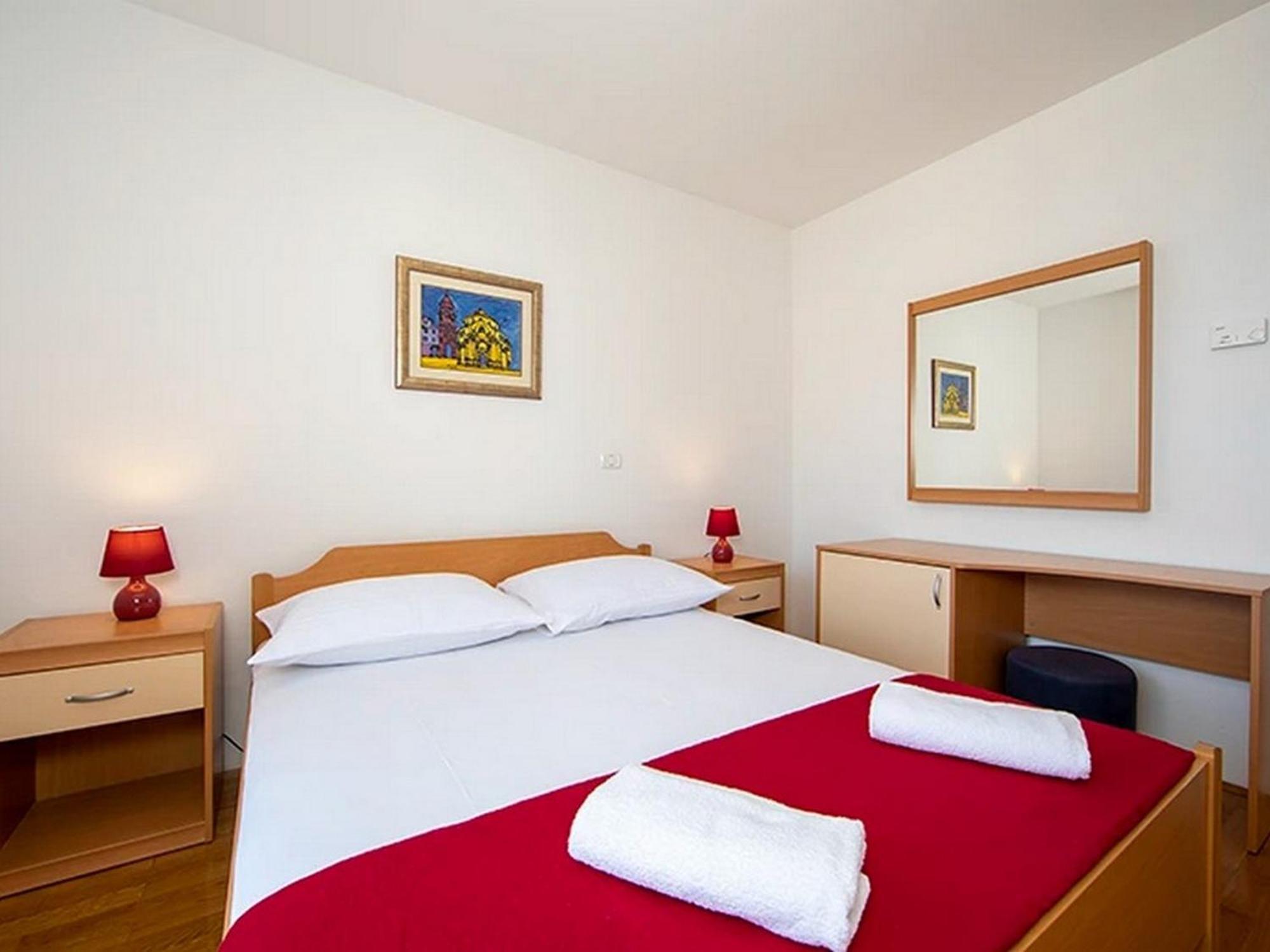 Apartments By The Sea Igrane, Makarska - 17292 Quarto foto
